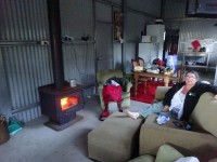 Entre les 47°C de Penrith et les 12°C de Termeil, un petit feu de foyer s'imposait!