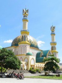 La grande mosquée, ou le centre islamique de Mataram.